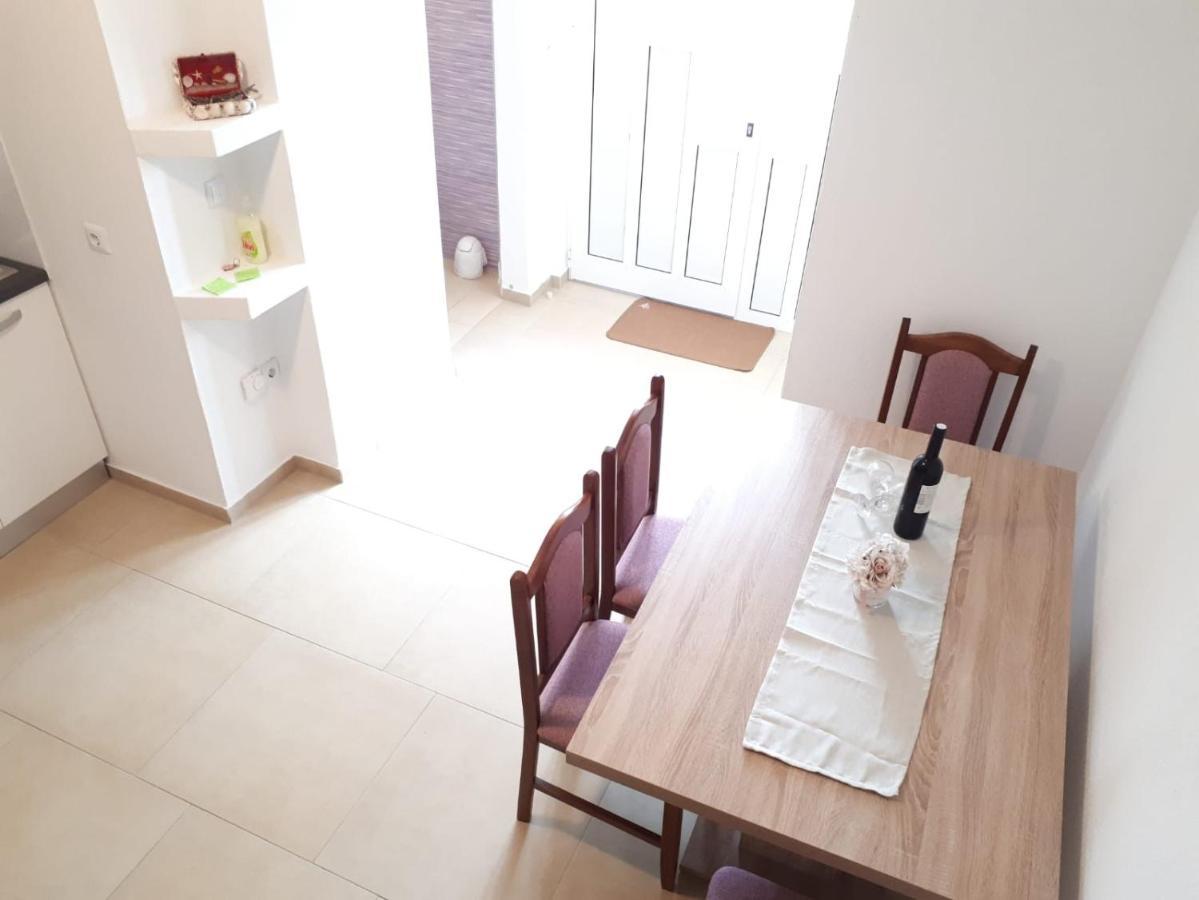 Amanda C Apartment Starigrad Paklenica Exterior photo